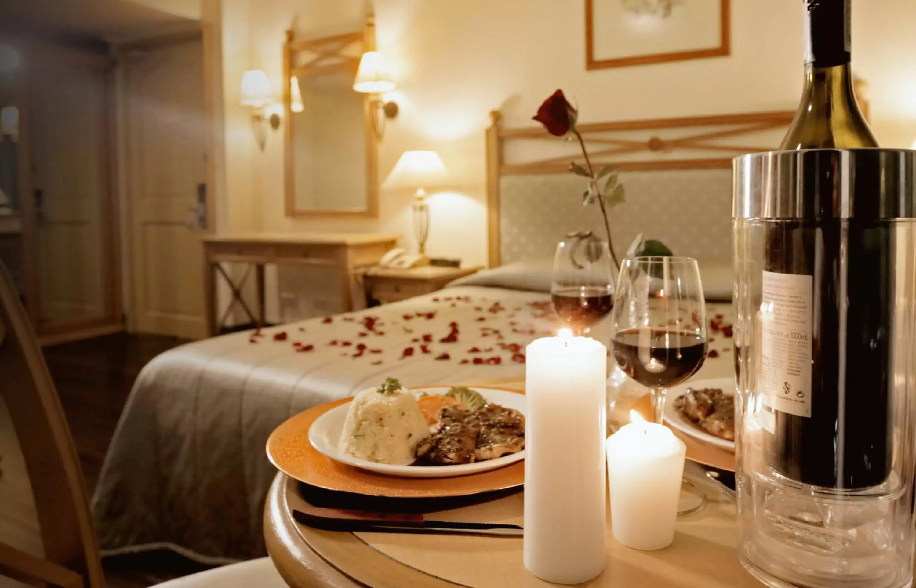 Bed in The Grand Dame Hotel